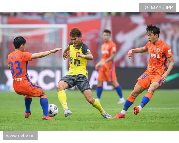 山东泰山中场组织乏力,关键连接点缺失影响推进效率 山东泰山中场组织乏力,关键连接点缺失影响推进效率