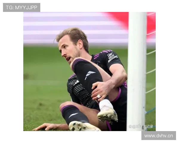 拜仁慕尼黑关键战崩盘,表面强势难掩防守漏洞与状态波动 拜仁慕尼黑关键战崩盘,表面强势难掩防守漏洞与状态波动