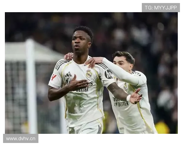 皇马中锋短缺问题加剧，对本赛季锋线轮换与进攻效率造成影响